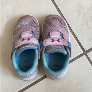 under armour tennis shoes